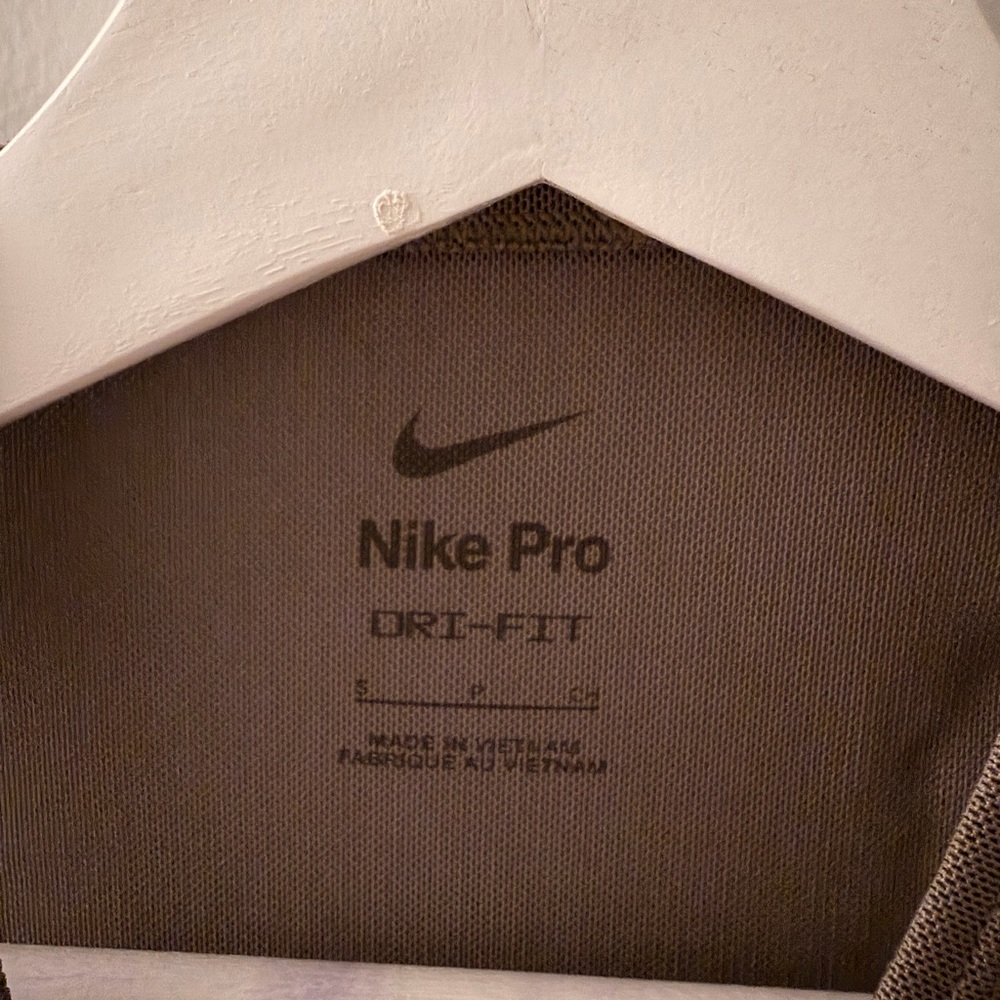 Nike Pro Dri-Fit Cropped Training Top - Picture 4 of 4